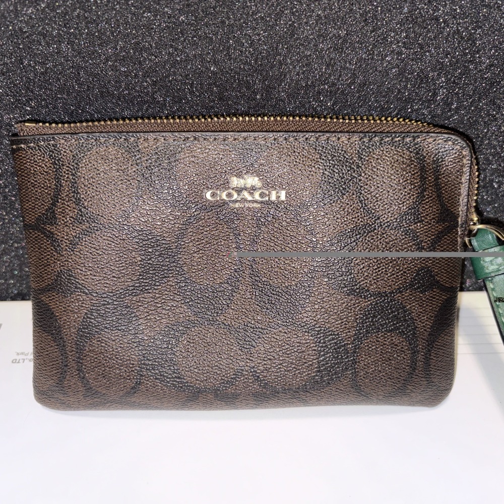 COACH Corner Zip Wristlet CK358 Signature Canvas Brown With Green Strap